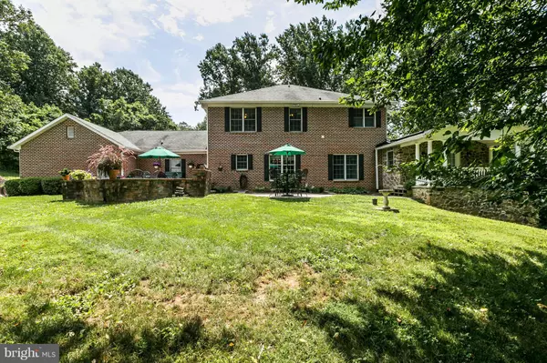 Lutherville Timonium, MD 21093,4 VALLEY HI CT