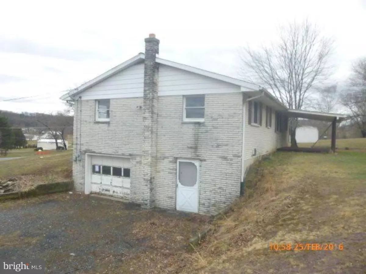 Pine Grove, PA 17963,426 OAK GROVE RD