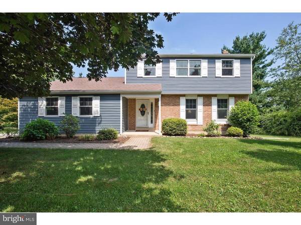 26 RALEIGH DR, Downingtown, PA 19335