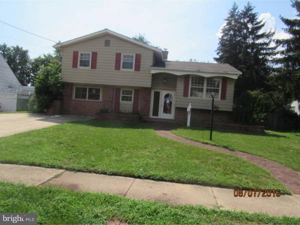 2115 CHESTNUT HILL DR, Cinnaminson, NJ 08077