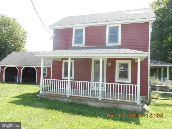 725 WOODS RD, Oxford, PA 19363