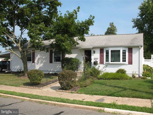 43 W BROAD ST, Gibbstown, NJ 08027