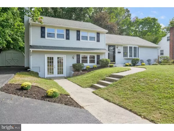 611 E HOLLY AVE, Pitman, NJ 08071