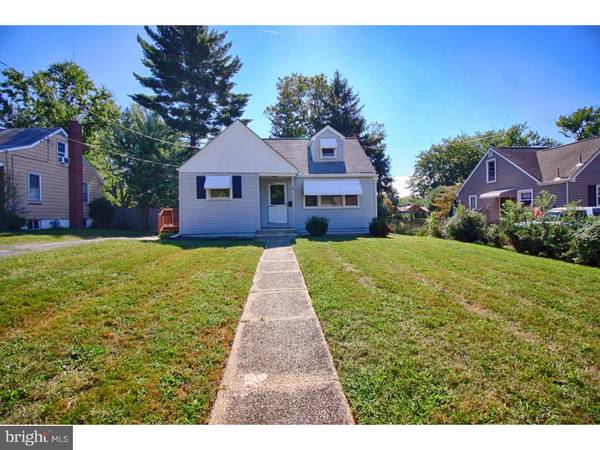 14 VASSAR AVE, Stratford, NJ 08084