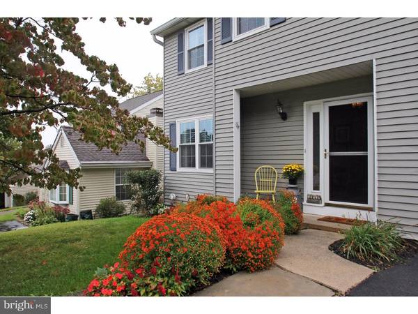 1210 DELAWARE LN, Downingtown, PA 19335