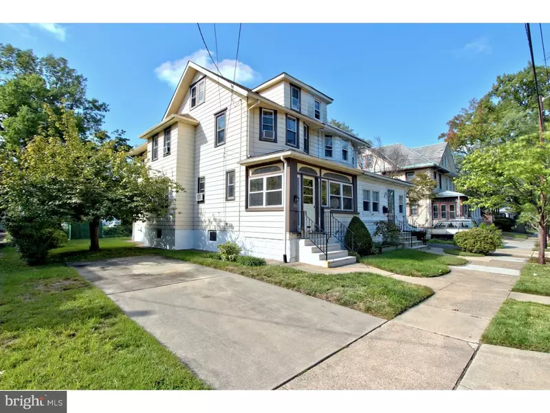 858 MAPLE AVE, Collingswood, NJ 08108