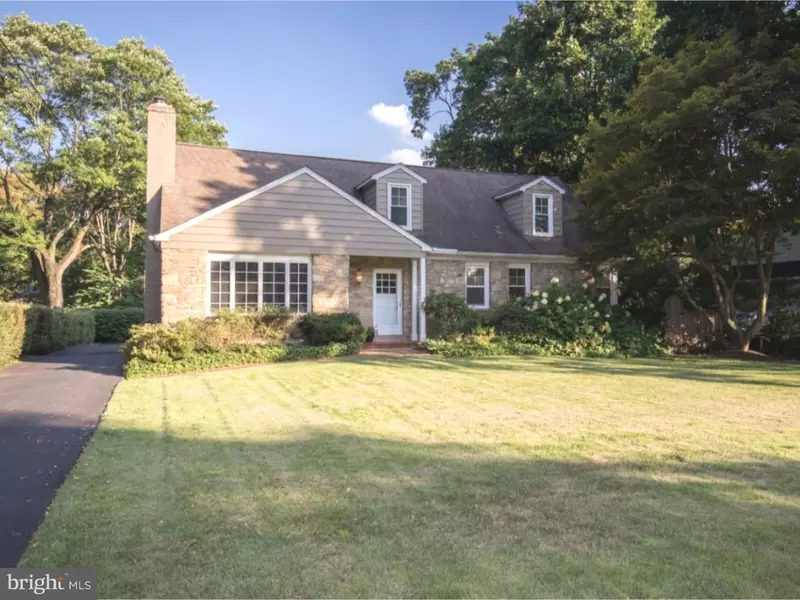 8313 CEDAR RD, Elkins Park, PA 19027