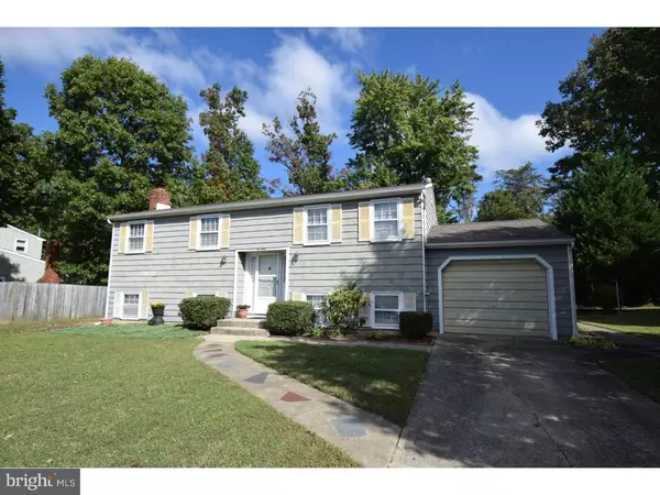 130 LINCOLN DR, Laurel Springs, NJ 08021