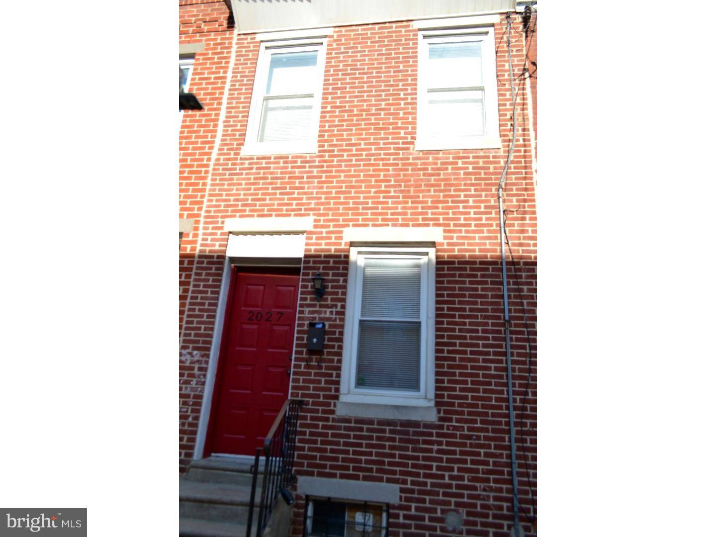 Philadelphia, PA 19125,2027 E HAZZARD ST