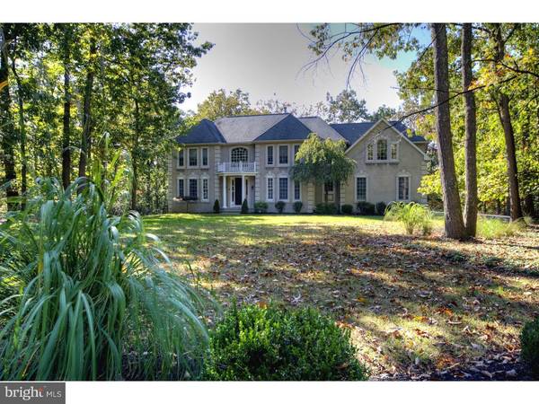 5 FRANKLIN CT, Southampton, NJ 08088