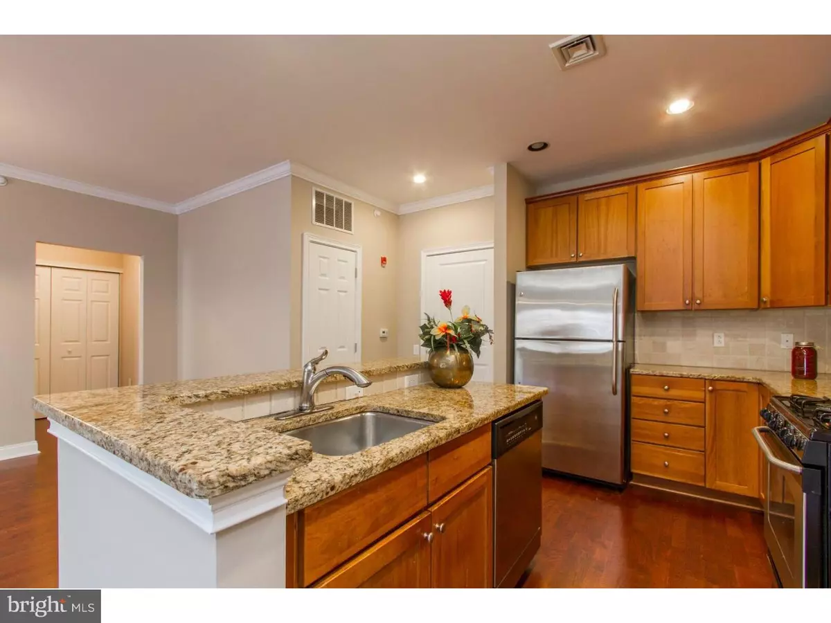 Philadelphia, PA 19146,500 ADMIRALS WAY #322