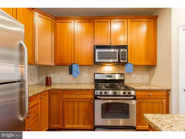 Philadelphia, PA 19146,500 ADMIRALS WAY #322