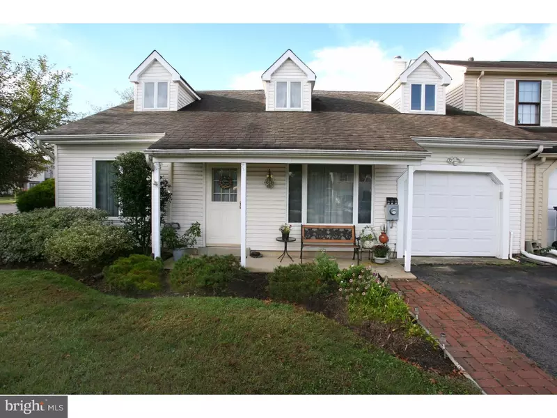 2 BRIARCREEK DR, Voorhees, NJ 08043