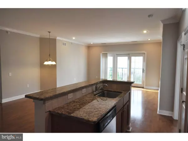 Philadelphia, PA 19146,500 ADMIRALS WAY #308