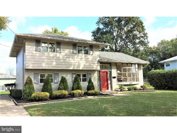 1007 LYNNWOOD LN, Somerdale, NJ 08083