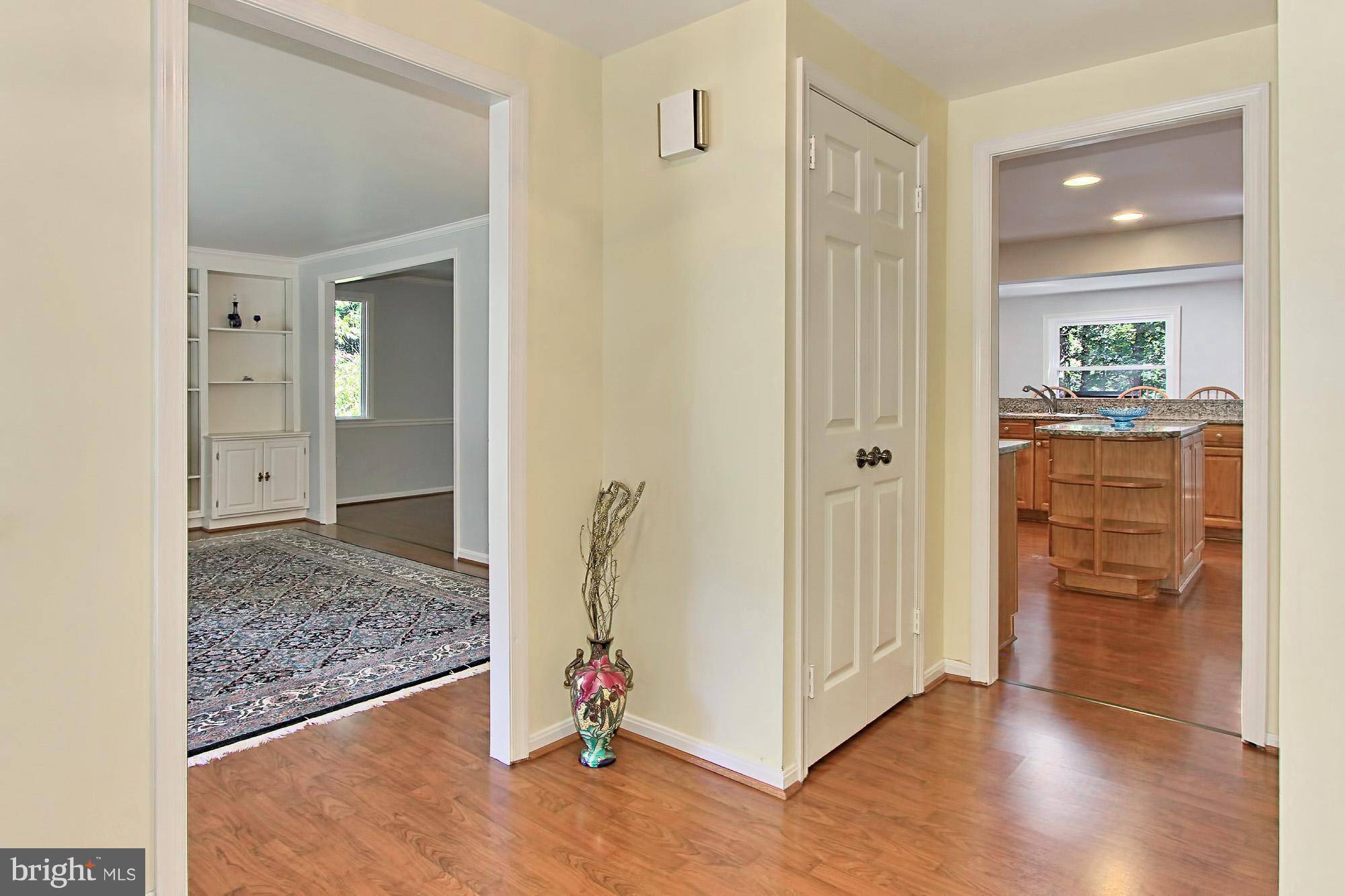 Fairfax, VA 22030,12129 QUEENS BRIGADE DR