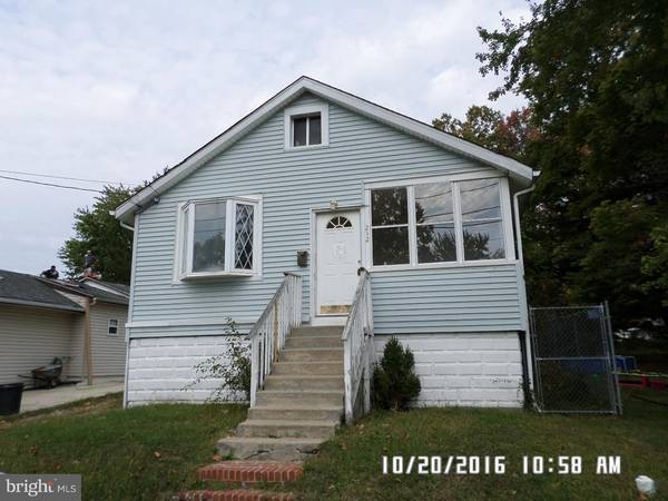 212 W EVERGREEN AVE, Somerdale, NJ 08083