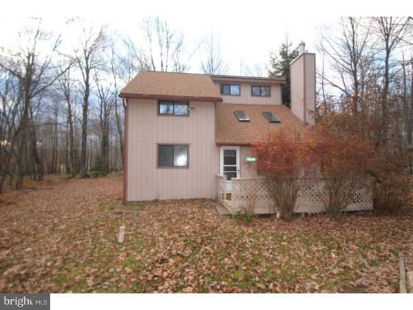 2180 TUSCARORA DR, Pocono Lake, PA 18347