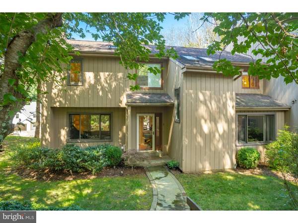 5 MUIRFIELD CT, Newtown Square, PA 19073