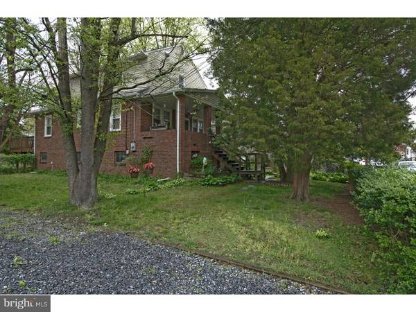 239 S MAPLE AVE, Maple Shade, NJ 08052