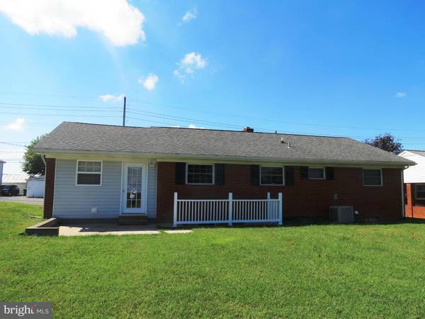 Luray, VA 22835,305 FAIRVIEW RD