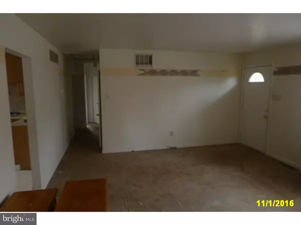 Gibbstown, NJ 08027,921 MULLEN AVE