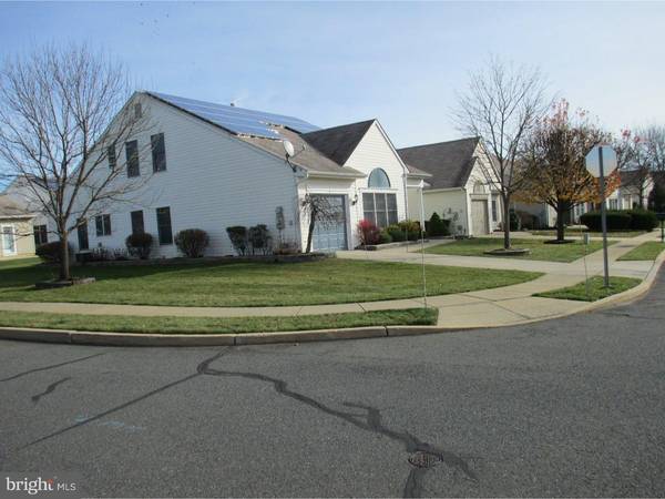 2 LAUREL RIDGE LN, Columbus, NJ 08022