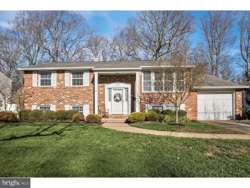 1514 HILLSIDE DR, Cherry Hill, NJ 08003