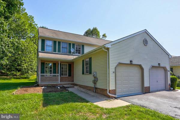 22 GREYTHORNE RD, Lancaster, PA 17603