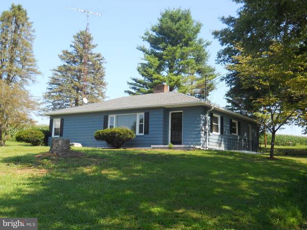 4220 SCAR HILL RD, Greencastle, PA 17225