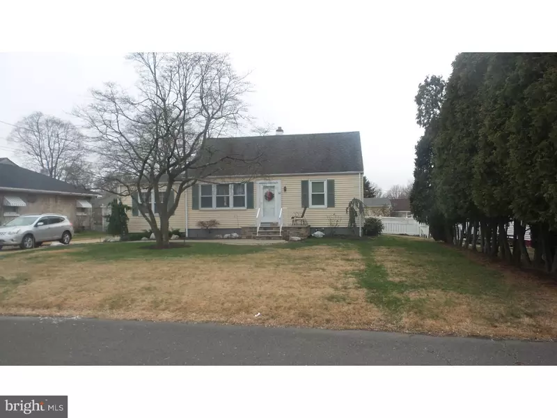 12 REDWOOD AVE, Bordentown, NJ 08505