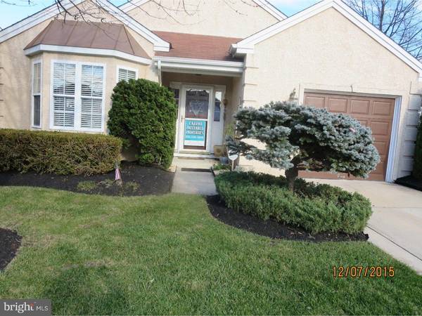 7 HILLWOOD DR, Mount Laurel, NJ 08054