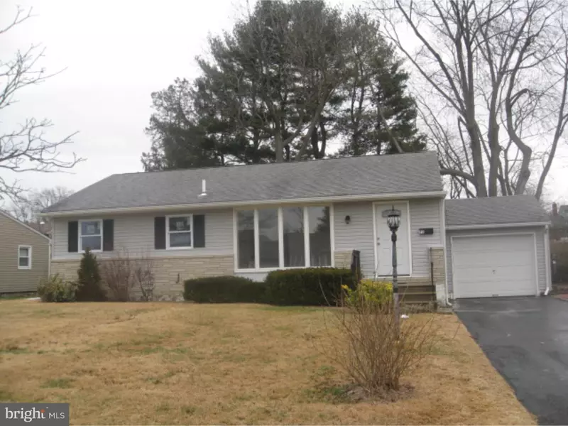 71 HOLLYOKE RD, Somerdale, NJ 08083