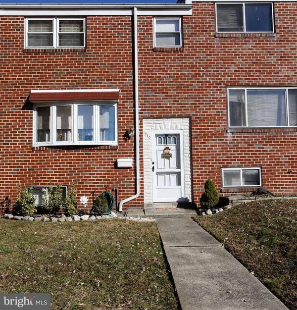 1040 CIRCLE DR, Baltimore, MD 21227