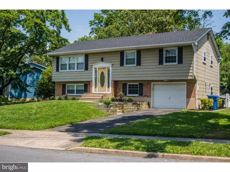 7 REGENT RD, Cherry Hill, NJ 08003