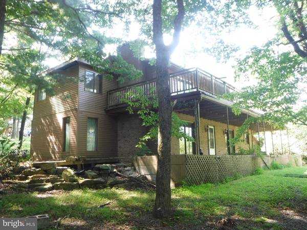 2496 WAGONWHEEL DR, Schuylkill Haven, PA 17922