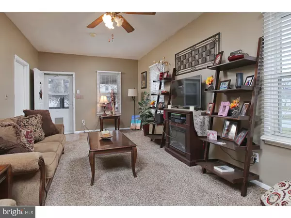 Gibbstown, NJ 08027,37 N MARKET ST