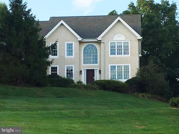 17 WILKINSON DR, Landenberg, PA 19350