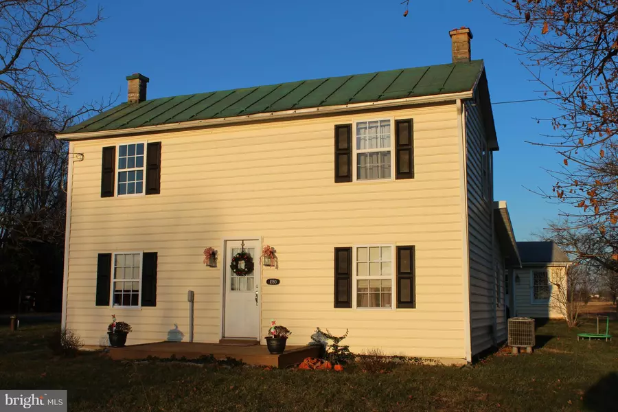 1080 RUSSELL RD, Berryville, VA 22611