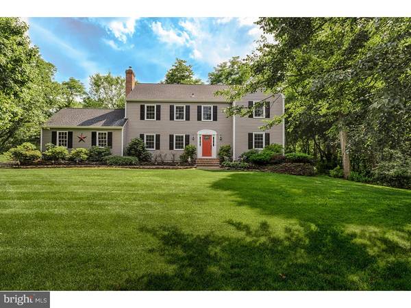 2 COVE RD, Moorestown, NJ 08057