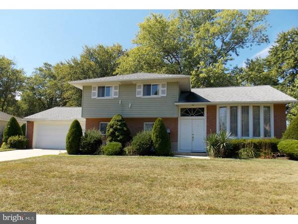 8 SHERBROOK BLVD, Somerdale, NJ 08083