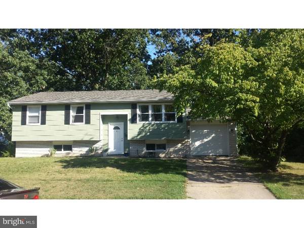 31 CONGRESS RD, Pine Hill, NJ 08021