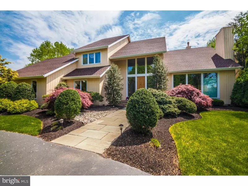 708 WORTHINGTON DR, Moorestown, NJ 08057