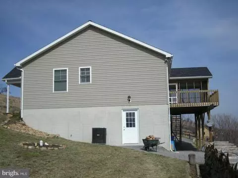 Keyser, WV 26726,523 WAXLER RD