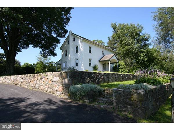 102 LINK RD, Fleetwood, PA 19522