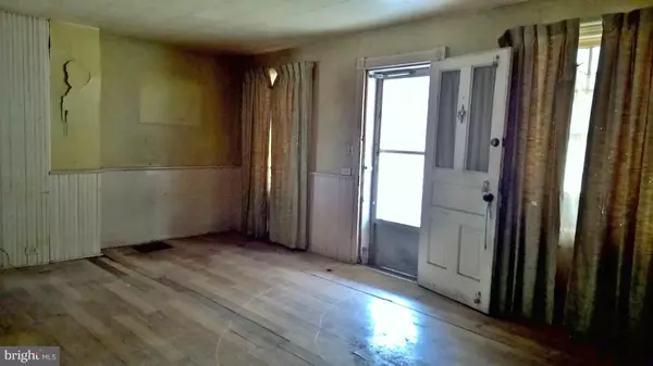 Cumberland, MD 21502,1120 SHADES LN