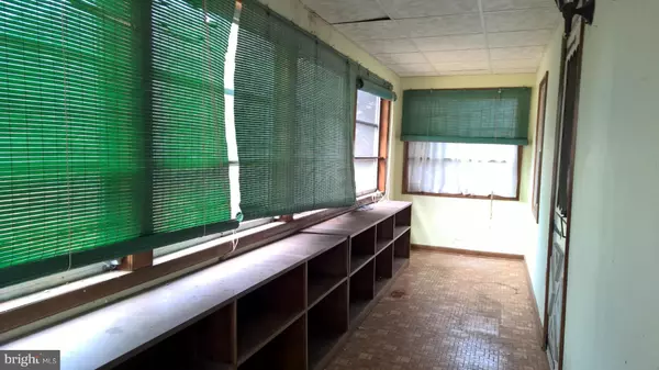 Cumberland, MD 21502,1120 SHADES LN