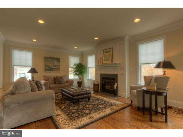 Villanova, PA 19085,307 HILLDALE RD