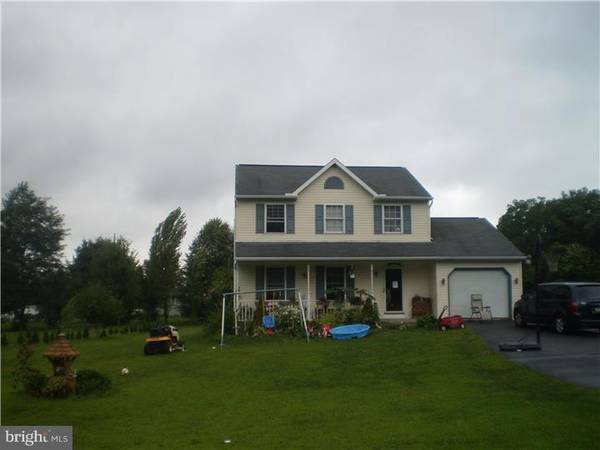 308 WALNUTTOWN RD, Fleetwood, PA 19522