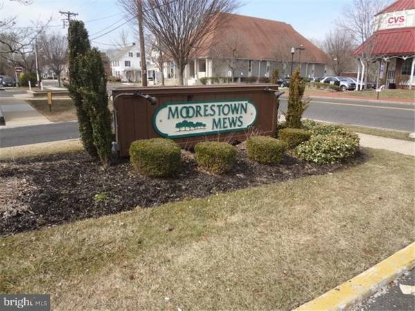 6 E CLOSE, Moorestown, NJ 08057